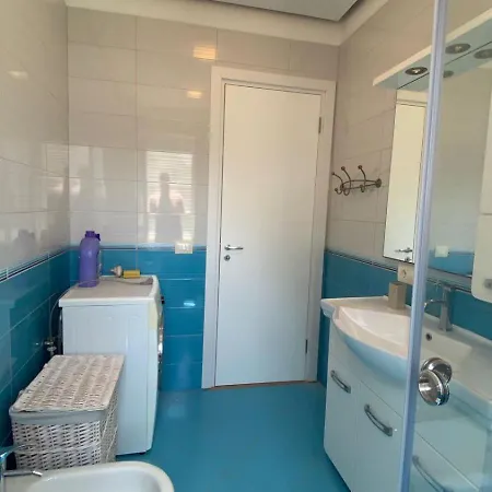 Luxury Villa-duplex, Lalzi Bay Breeze Vila *