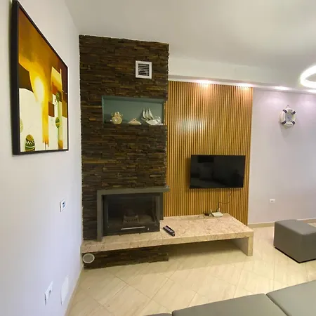 Luxury Villa-duplex, Lalzi Bay Breeze Vila *